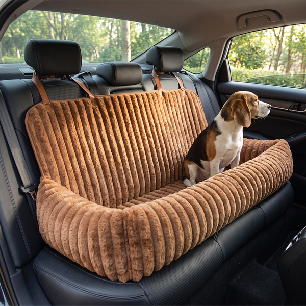 RoadCradle - Brown, with a beagle