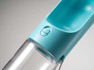 TrailGulp Push Lock Dog Water Bottle detail close up